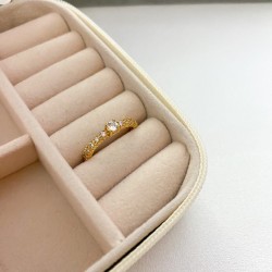 Anel com Zircônias Cravejadas - Folheado a Ouro 18k