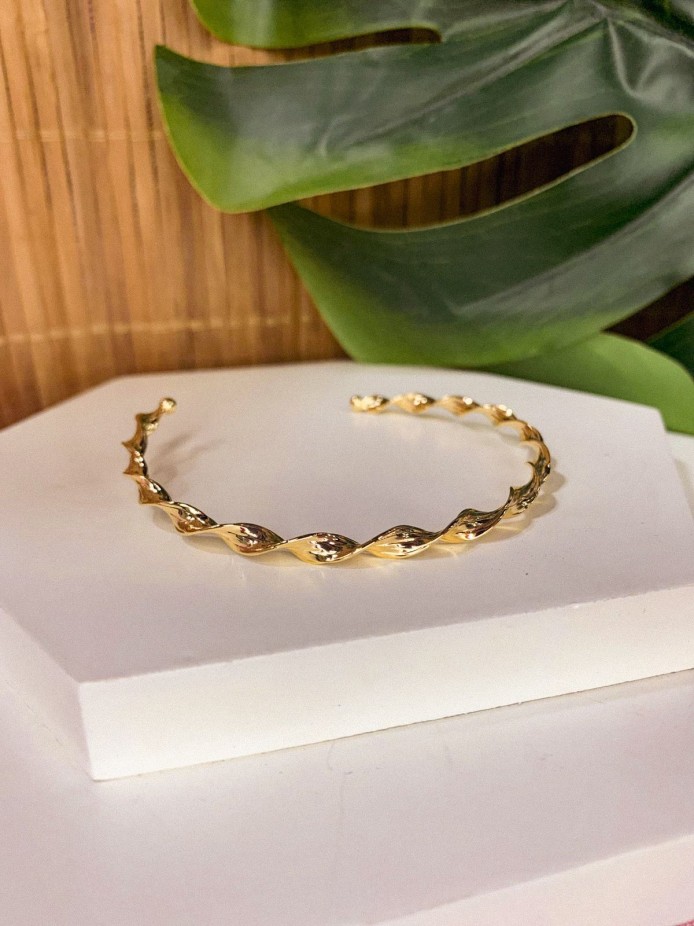 Bracelete Torcido - Folheado a Ouro 18k